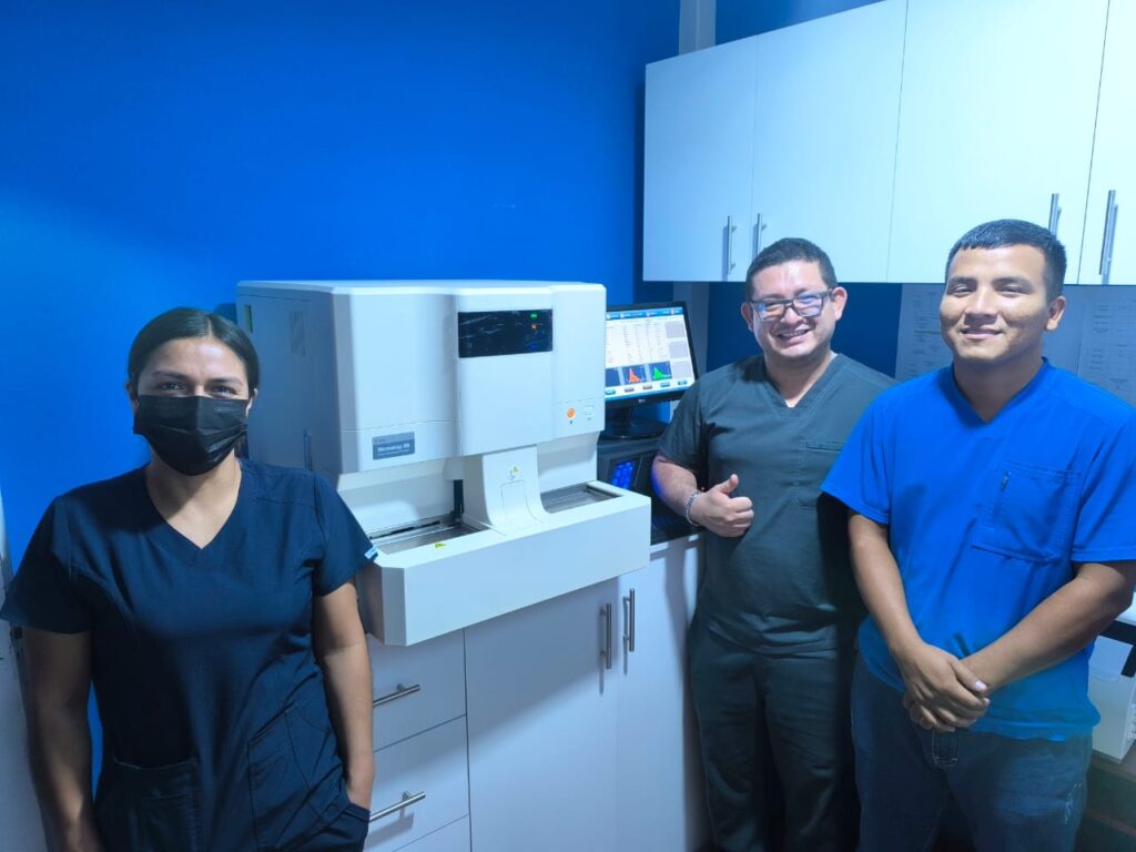 clientes-bioassay-profesionales-equipamiento-laboratorio