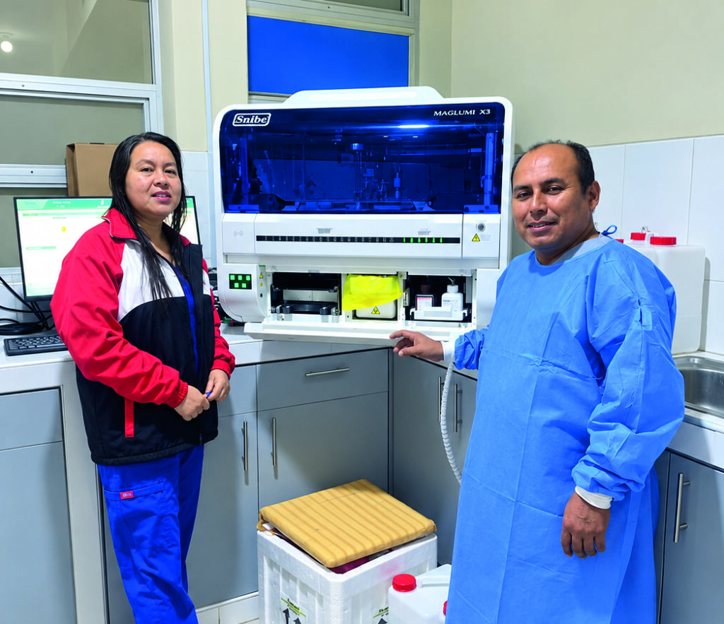 clientes-bioassay-profesionales-equipo-snibe